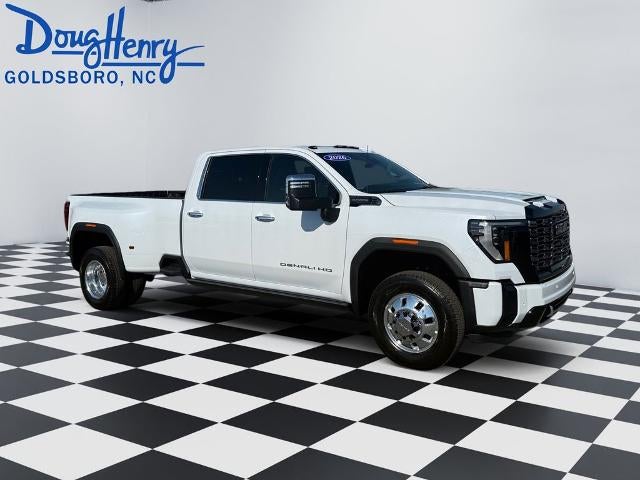 2026 GMC Sierra 3500 HD Denali Ultimate DRW