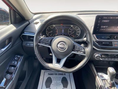2025 Nissan Altima SR