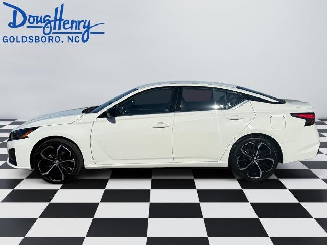 2025 Nissan Altima SR