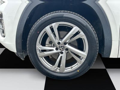 2024 Volkswagen Atlas Cross Sport 2.0T SEL R-Line