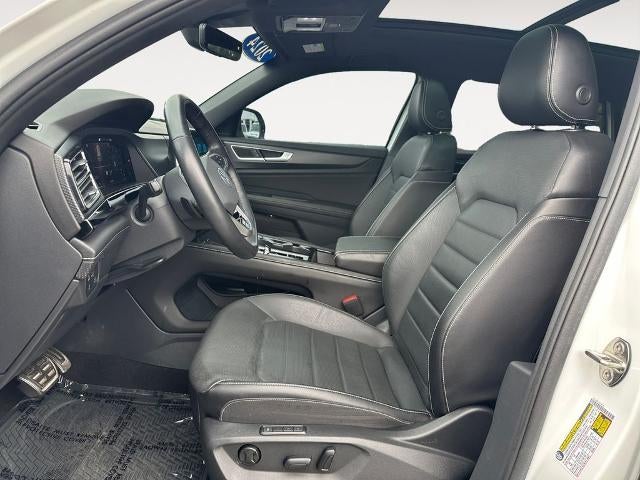 2024 Volkswagen Atlas Cross Sport 2.0T SEL R-Line