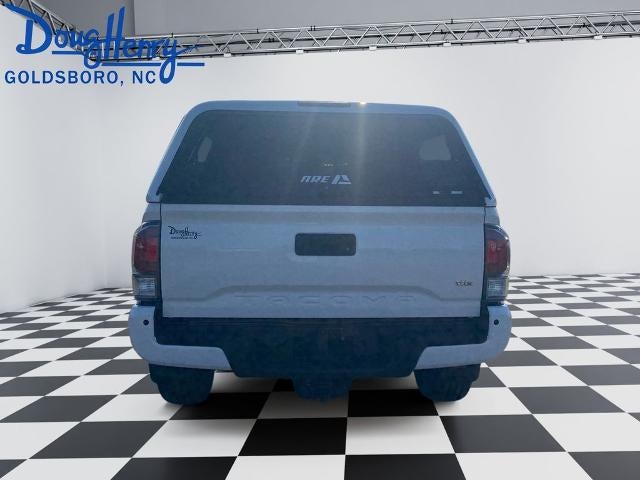 2022 Toyota Tacoma 4WD SR