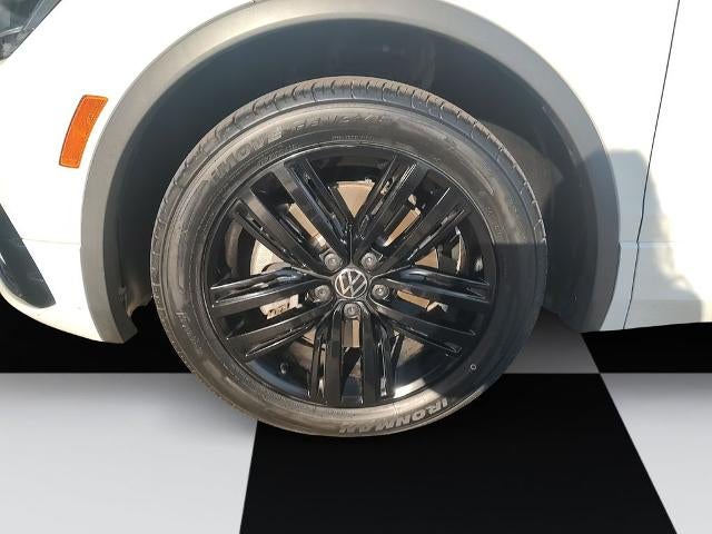 2022 Volkswagen Tiguan SE R-Line Black