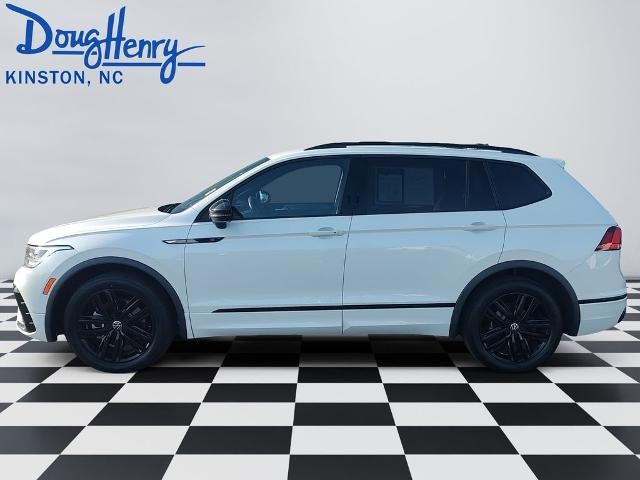 2022 Volkswagen Tiguan SE R-Line Black