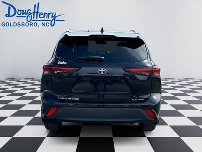2024 Toyota Highlander LE
