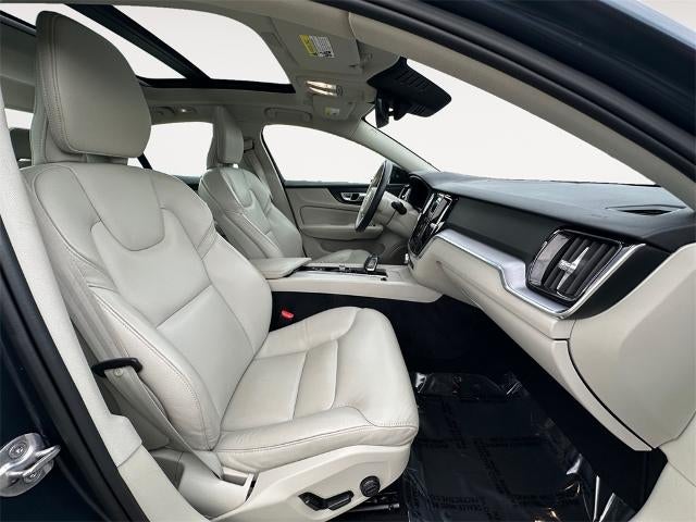 2024 Volvo S60 Core Dark Theme