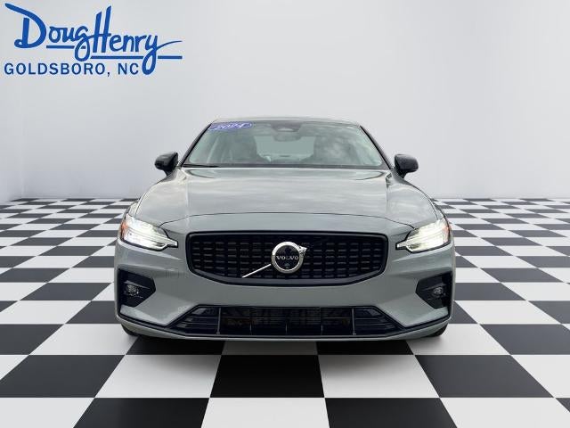 2024 Volvo S60 Plus Dark Theme