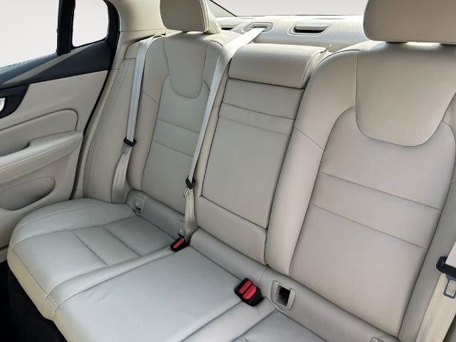2024 Volvo S60 Core Dark Theme