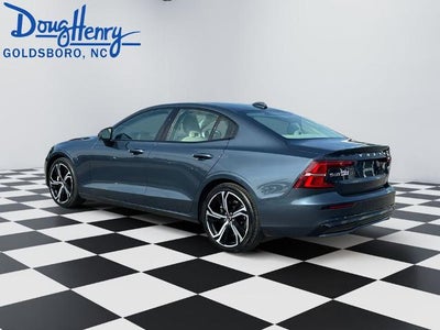 2024 Volvo S60 Core Dark Theme