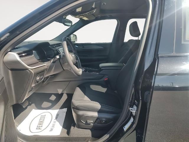2024 Jeep Grand Cherokee Laredo 4x4