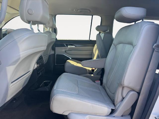 2024 Jeep Wagoneer Series II 4x2