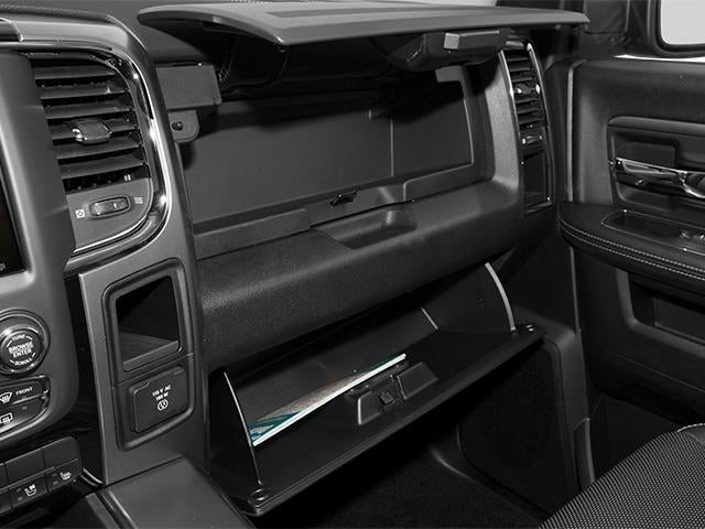 2013 RAM 1500 2WD Crew Cab 6.4 Ft Box Laramie