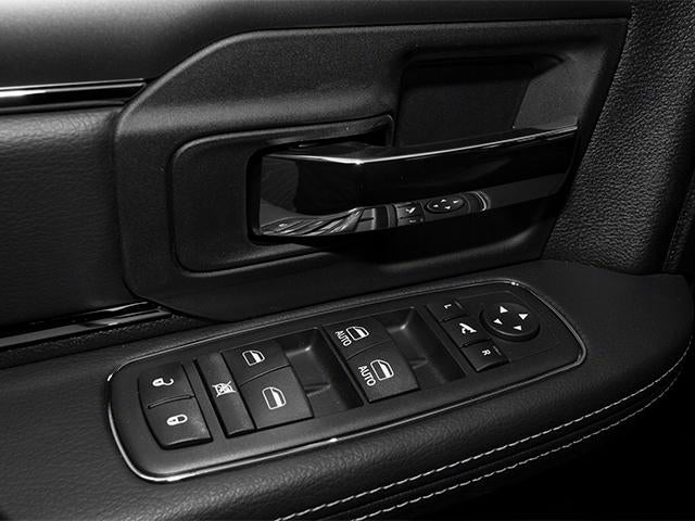 2013 RAM 1500 2WD Crew Cab 6.4 Ft Box Laramie