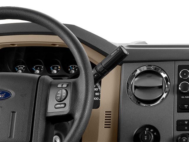 2014 Ford Super Duty F-350 DRW 4WD Crew Cab 8 Ft Box Lariat