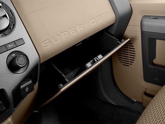 2014 Ford Super Duty F-350 DRW 4WD Crew Cab 8 Ft Box Lariat