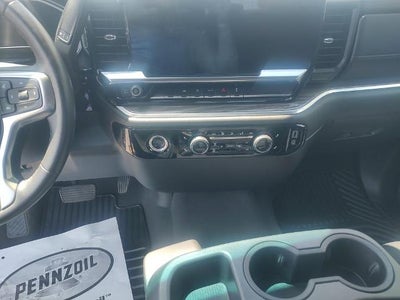 2022 Chevrolet Silverado 1500 Crew Cab Short Box 4-Wheel Drive LT 2FL