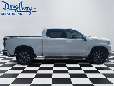 2022 Chevrolet Silverado 1500 Crew Cab Short Box 4-Wheel Drive LT 2FL