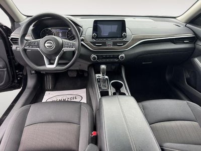 2024 Nissan Altima 2.5 SV Sedan