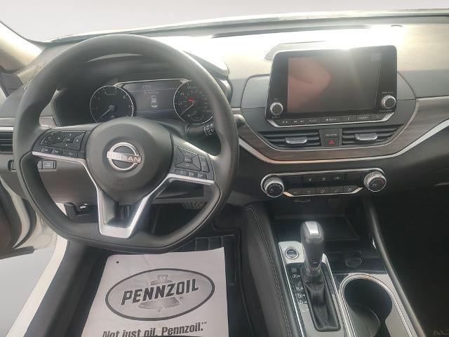 2023 Nissan Altima 2.5 SV Sedan