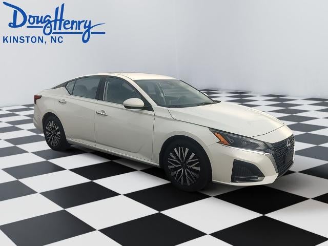 2023 Nissan Altima 2.5 SV Sedan
