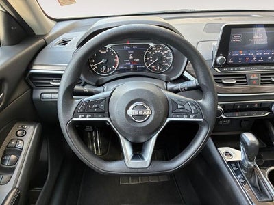 2024 Nissan Altima 2.5 SV Sedan