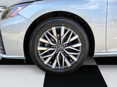 2024 Nissan Altima 2.5 SV Sedan