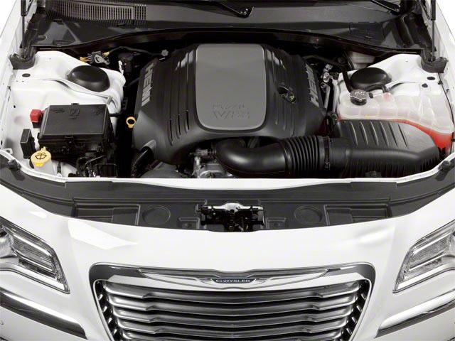 2012 Chrysler 300 4dr Sdn V8 SRT8 RWD