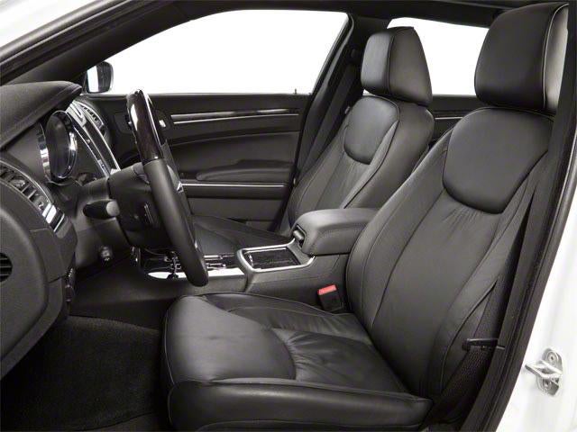 2012 Chrysler 300 4dr Sdn V6 RWD