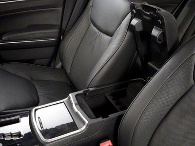 2012 Chrysler 300 4dr Sdn V6 RWD