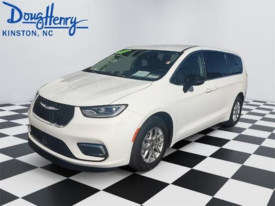 2024 Chrysler Pacifica Touring L FWD