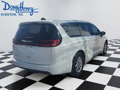 2024 Chrysler Pacifica Touring L FWD