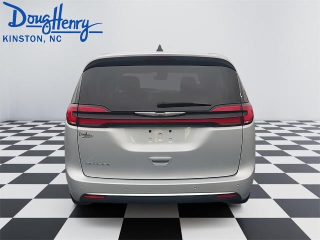 2024 Chrysler Pacifica Touring L FWD
