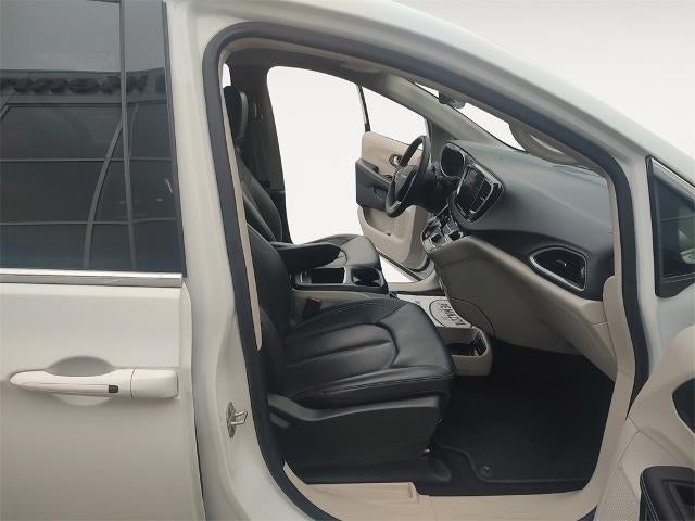 2024 Chrysler Pacifica Touring L FWD