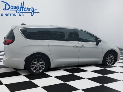 2024 Chrysler Pacifica Touring L FWD