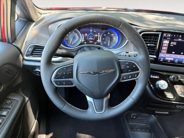 2025 Chrysler Pacifica Select FWD