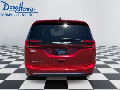 2025 Chrysler Pacifica Select FWD
