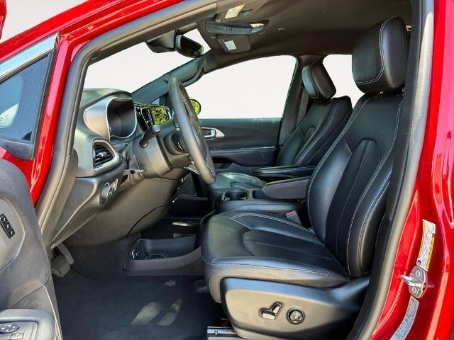 2025 Chrysler Pacifica Select FWD