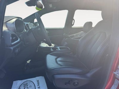 2025 Chrysler Pacifica Select FWD