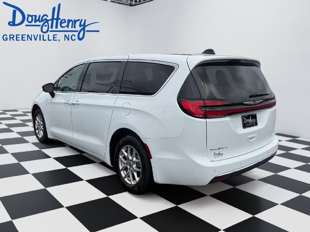 2025 Chrysler Pacifica Select FWD