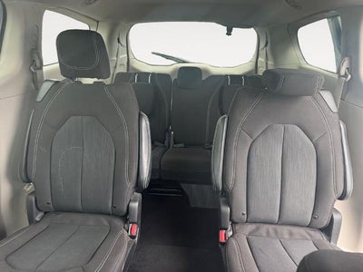 2023 Chrysler Voyager LX FWD