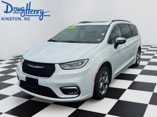 2023 Chrysler Pacifica Limited FWD