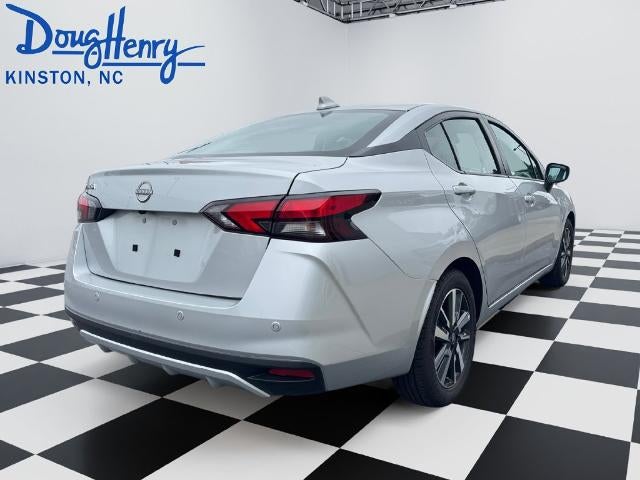 2025 Nissan Versa SV CVT
