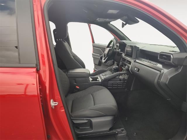 2024 Toyota Tacoma 2WD 2WD SR5 Double Cab 5' Bed AT (SE)