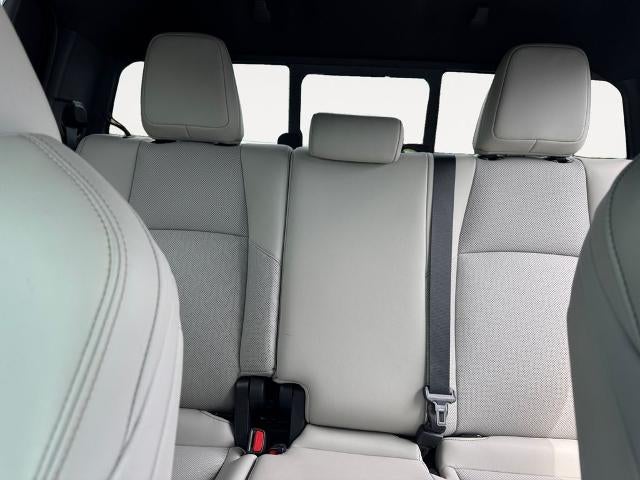 2025 Toyota Tacoma 4WD 4WD SR Double Cab 5' Bed MT (Natl)