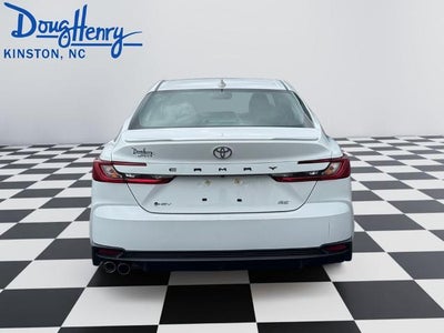 2025 Toyota Camry SE (SE)