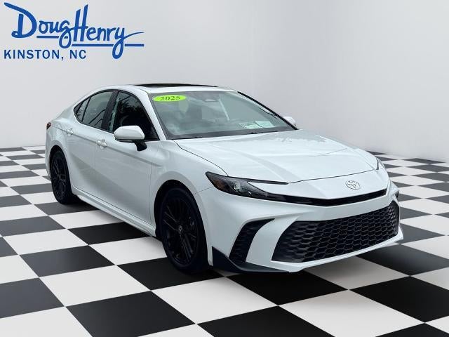 2025 Toyota Camry SE (SE)