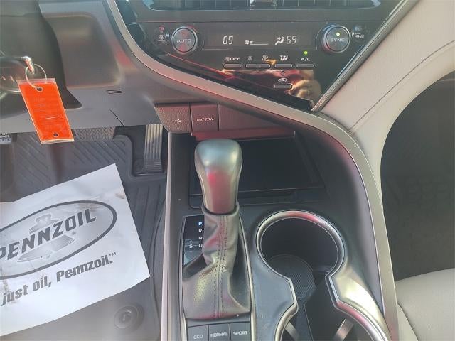 2024 Toyota Camry SE Auto (SE)