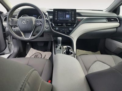 2024 Toyota Camry LE Auto (SE)