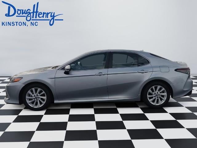 2024 Toyota Camry LE Auto (SE)
