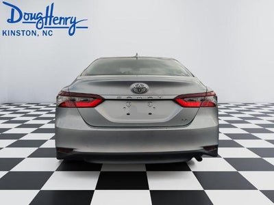 2024 Toyota Camry LE Auto (SE)